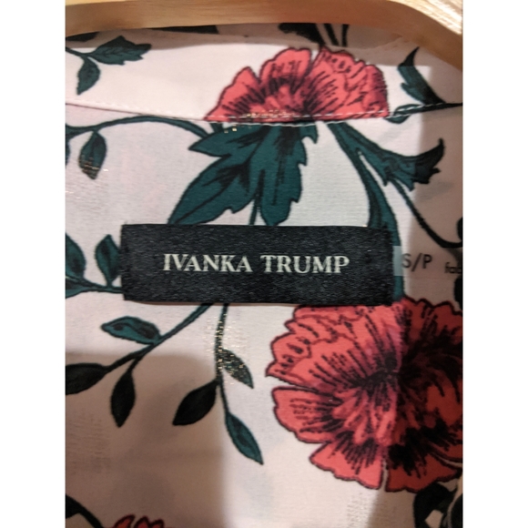 Ivanka Trump floral button down blouse - Picture 7 of 8